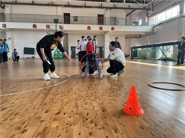 鉆圈比賽.jpg